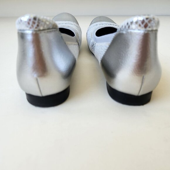 Ros Hommerson Ronnie Silver Shiny Metallic Ballet Flats Glam Feminine Party 7.5 - Picture 2 of 10